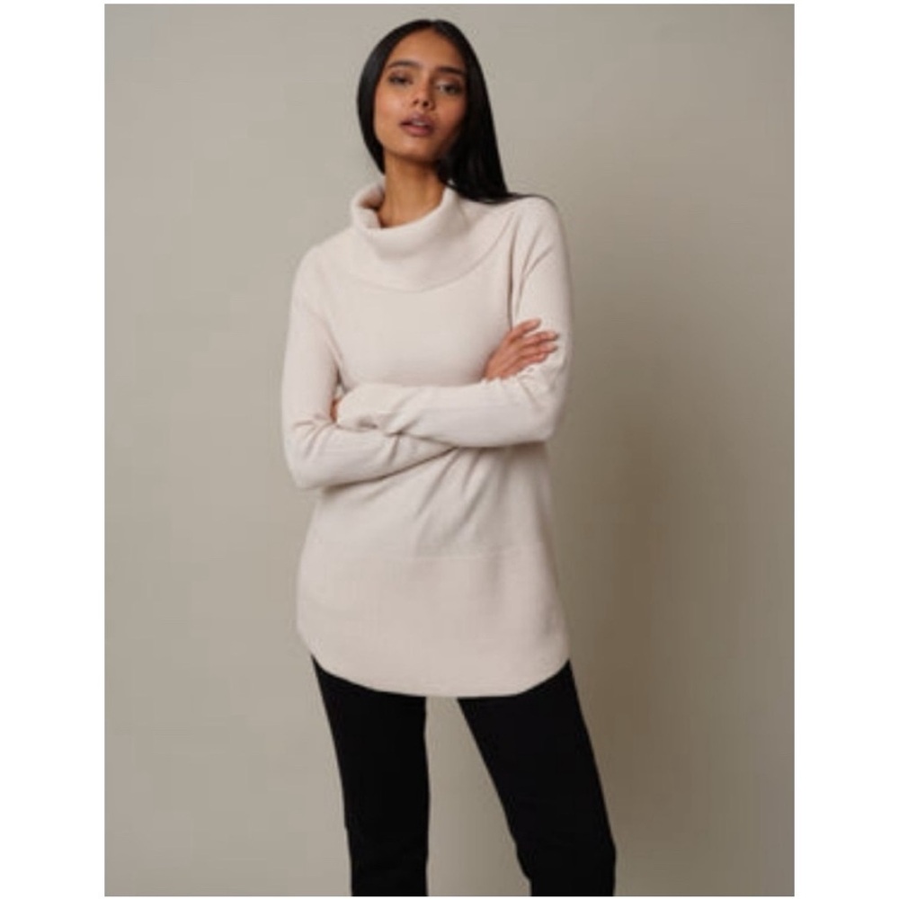 Raya by Cyrus Cowl Neck Curved Hem Cozy Soft Pullover Sweater Cream
